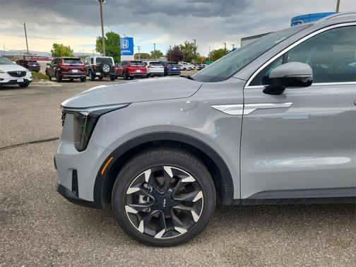 2025 Kia Sorento EX