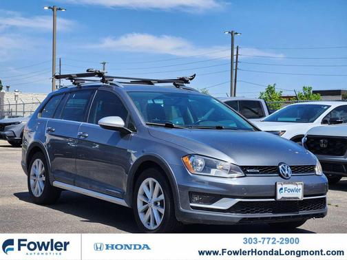 Reflex Silver Metallic 2017 Volkswagen Golf Alltrack 4Motion