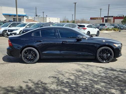 2024 Volvo S60 B5 Plus Black Edition