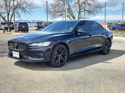 2024 Volvo S60 B5 Plus Black Edition