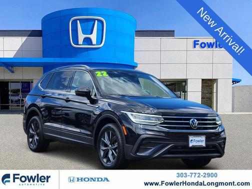 Deep Black Pearl 2022 Volkswagen Tiguan 2.0T SE 4MOTION