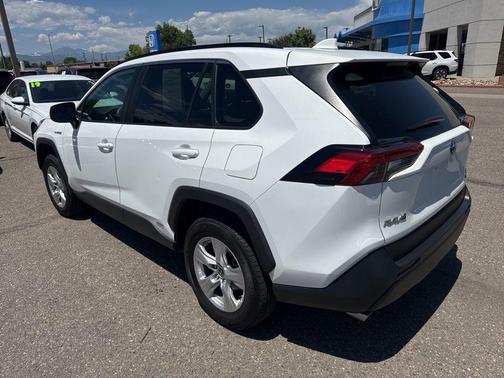 Super White 2021 Toyota RAV4 Hybrid LE