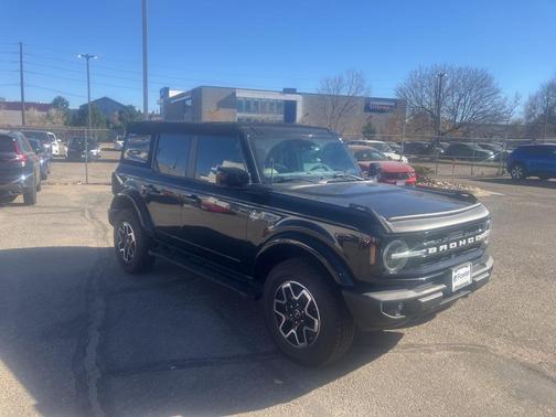 2022 Ford Bronco Outer Banks