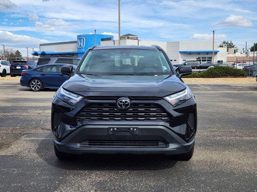 2025 Toyota RAV4 Hybrid SE