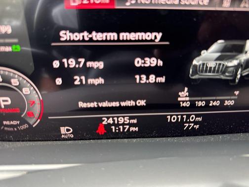Mythos Black Metallic 2023 Audi Q7 45 Premium Plus