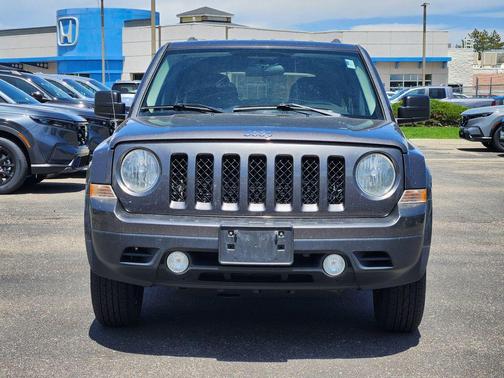 Granite Crystal Metallic Clearcoat 2015 Jeep Patriot Sport