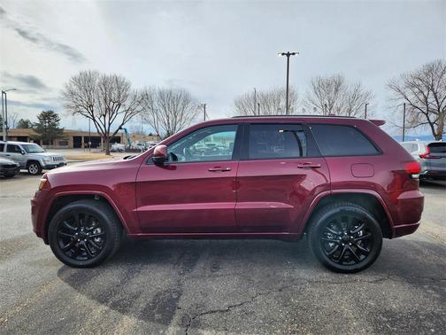 2021 Jeep Grand Cherokee Laredo