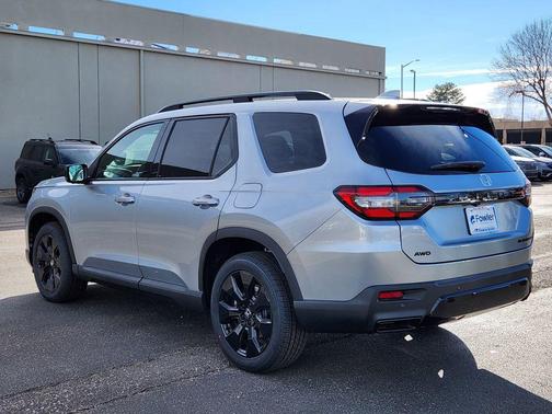 2026 Honda Pilot Black Edition