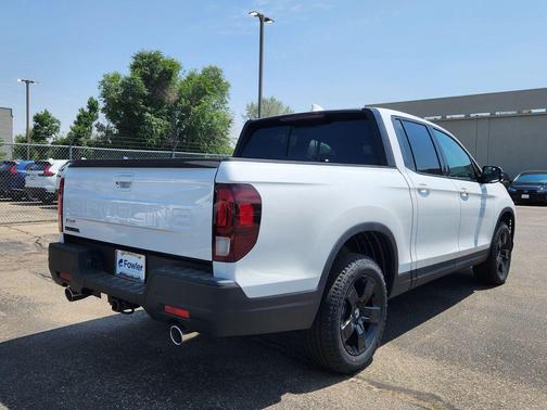 Platinum White Pearl 2026 Honda Ridgeline Black