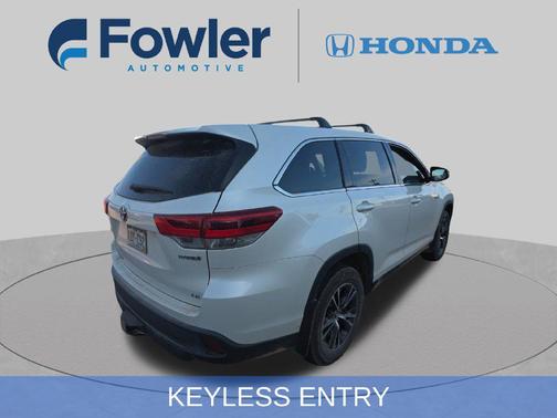 Blizzard Pearl 2019 Toyota Highlander Hybrid LE