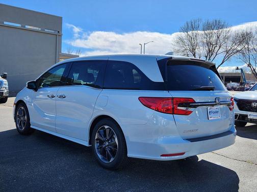 Platinum White Pearl 2023 Honda Odyssey Elite