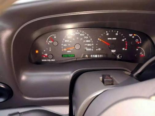 2004 Ford Excursion XLT