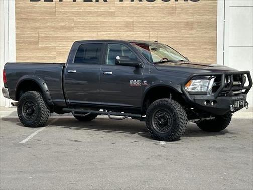 2017 RAM 3500 SLT Crew Cab 4x4 6'4' Box