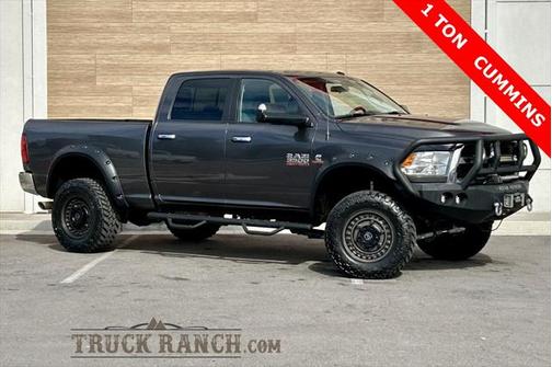 2017 RAM 3500 SLT Crew Cab 4x4 6'4' Box