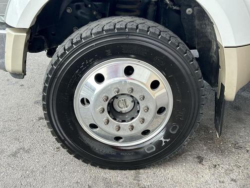 2008 Ford F-450 LARIAT