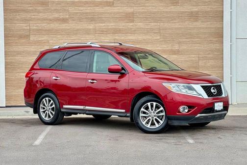 Cayenne Red Metallic 2016 Nissan Pathfinder SL