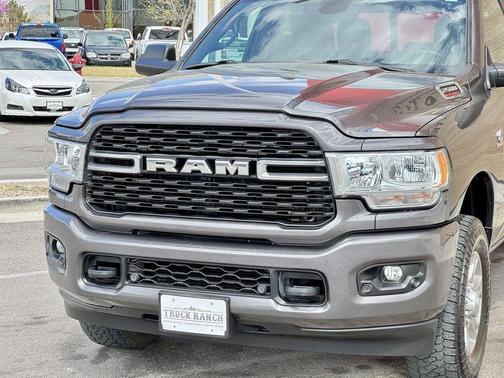 Granite Crystal Metallic Clearcoat 2022 RAM 2500 Big Horn Crew Cab 4x4 6'4' Box