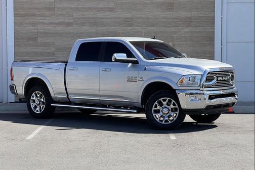 2017 RAM 2500 Limited Crew Cab 4x4 6'4' Box