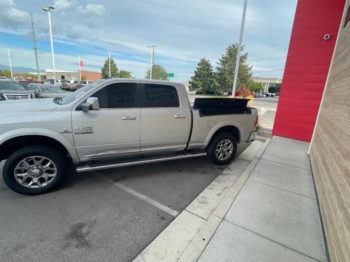 2017 RAM 2500 Limited Crew Cab 4x4 6'4' Box