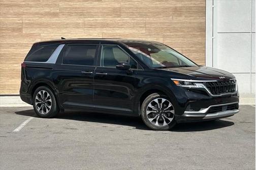 2024 Kia Carnival EX
