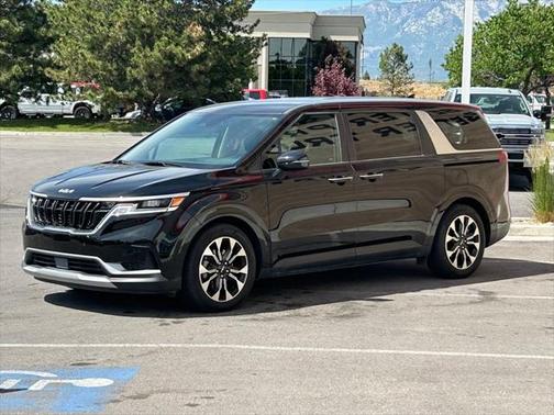 2024 Kia Carnival EX