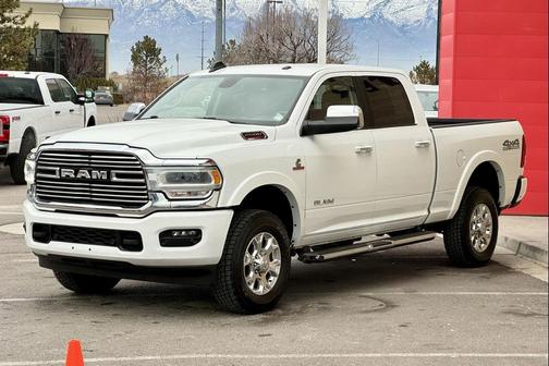 2022 RAM 2500 Laramie Crew Cab 4x4 6'4' Box