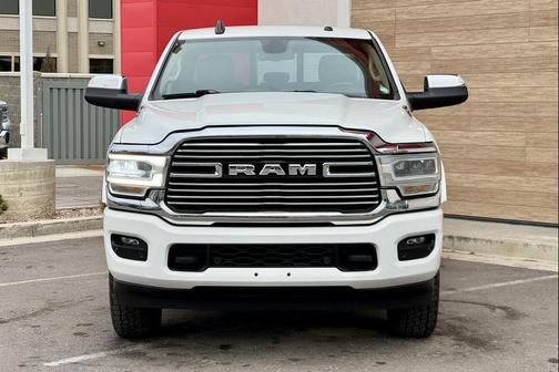 2022 RAM 2500 Laramie Crew Cab 4x4 6'4' Box