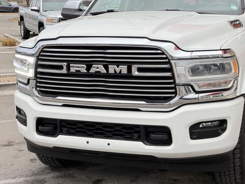 2022 RAM 2500 Laramie Crew Cab 4x4 6'4' Box