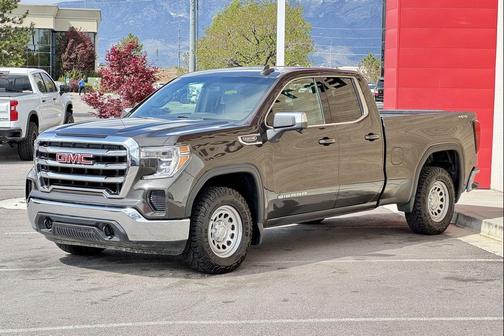 Brownstone Metallic 2021 GMC Sierra 1500 SLE