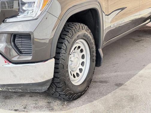 Brownstone Metallic 2021 GMC Sierra 1500 SLE