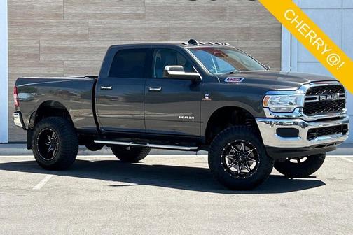2019 RAM 2500 Big Horn Crew Cab 4x4 6'4' Box