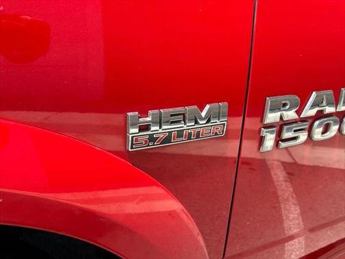 2016 RAM 1500 SLT