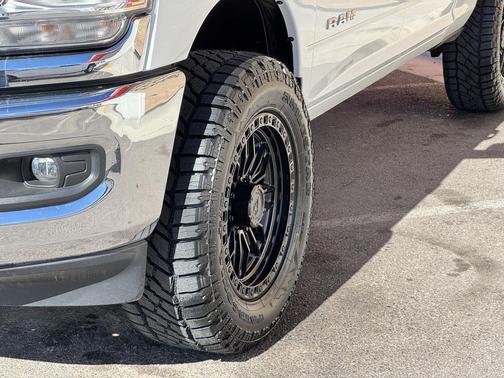 2022 RAM 2500 Big Horn Crew Cab 4x4 6'4' Box