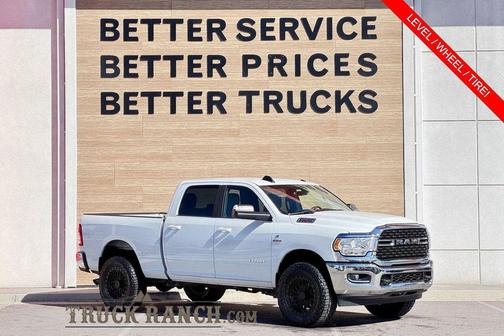 Bright White Clearcoat 2022 RAM 2500 Big Horn Crew Cab 4x4 6'4' Box