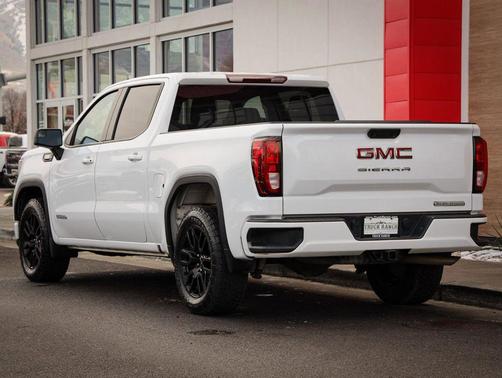 Summit White 2023 GMC Sierra 1500 Elevation