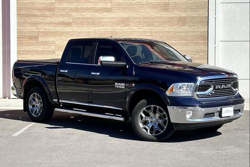 2017 RAM 1500 Limited Crew Cab 4x4 5'7' Box