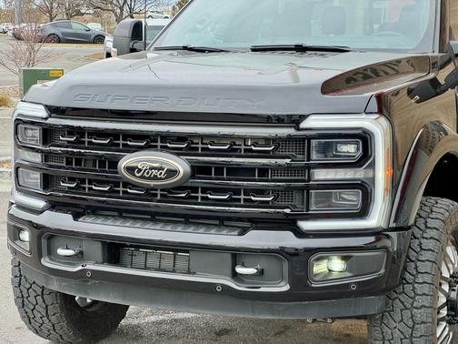 2024 Ford F-450 Platinum