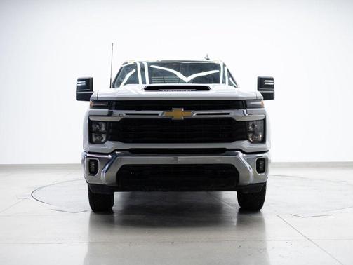 Summit White 2024 Chevrolet Silverado 2500 LT