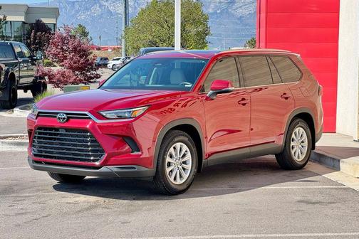 Ruby Flare Pearl 2024 Toyota Grand Highlander XLE