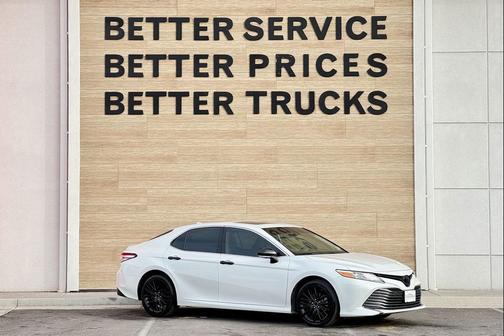 2019 Toyota Camry Hybrid XLE