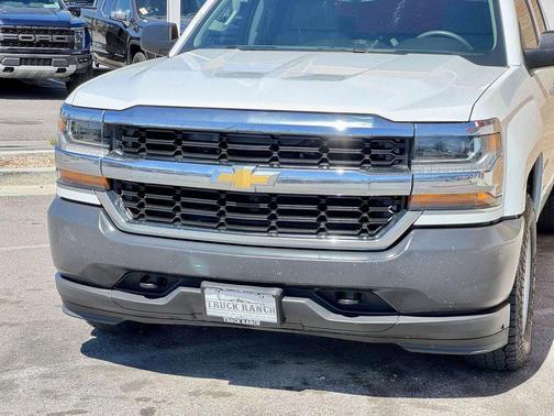 Summit White 2017 Chevrolet Silverado 1500 WT