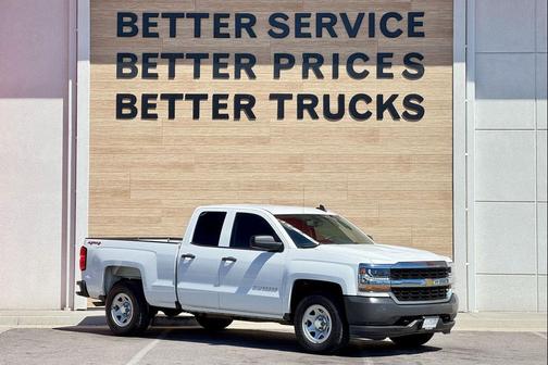 Summit White 2017 Chevrolet Silverado 1500 WT