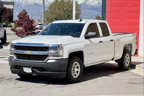 Summit White 2017 Chevrolet Silverado 1500 WT
