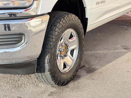 2023 RAM 2500 Big Horn Crew Cab 4x4 6'4' Box