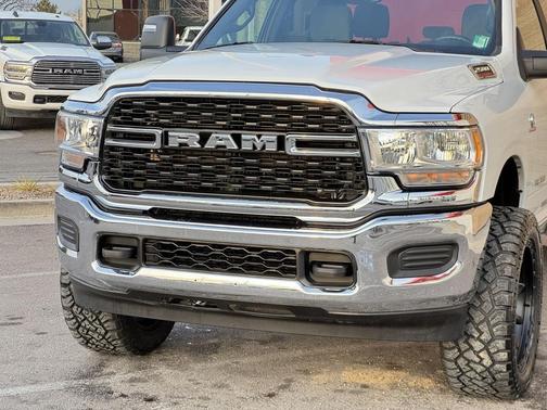 2023 RAM 2500 Big Horn Crew Cab 4x4 6'4' Box