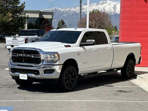 2019 RAM 3500 Big Horn Crew Cab 4x4 8' Box