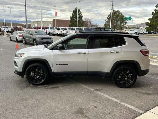 2024 Jeep Compass Latitude