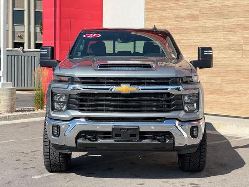 2025 Chevrolet Silverado 3500 LT