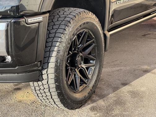 2024 GMC Sierra 3500 Denali