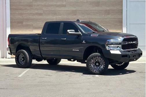 2019 RAM 2500 Big Horn Crew Cab 4x4 6'4' Box